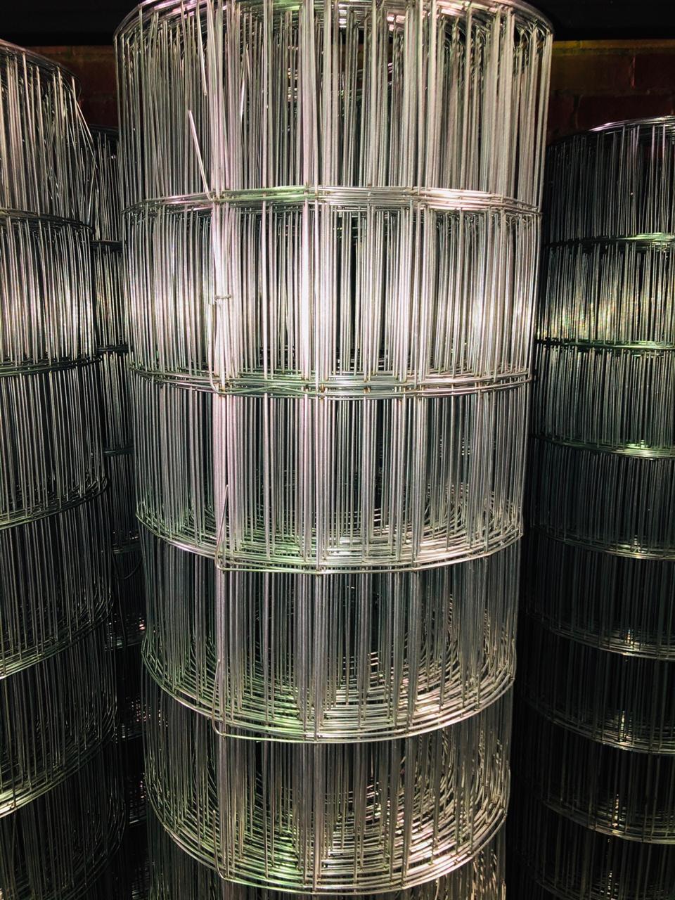 Rolls of galvanized welded wire mesh with rectangular openings