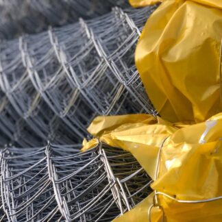 Galvanized diamond mesh rolls with yellow wrapping