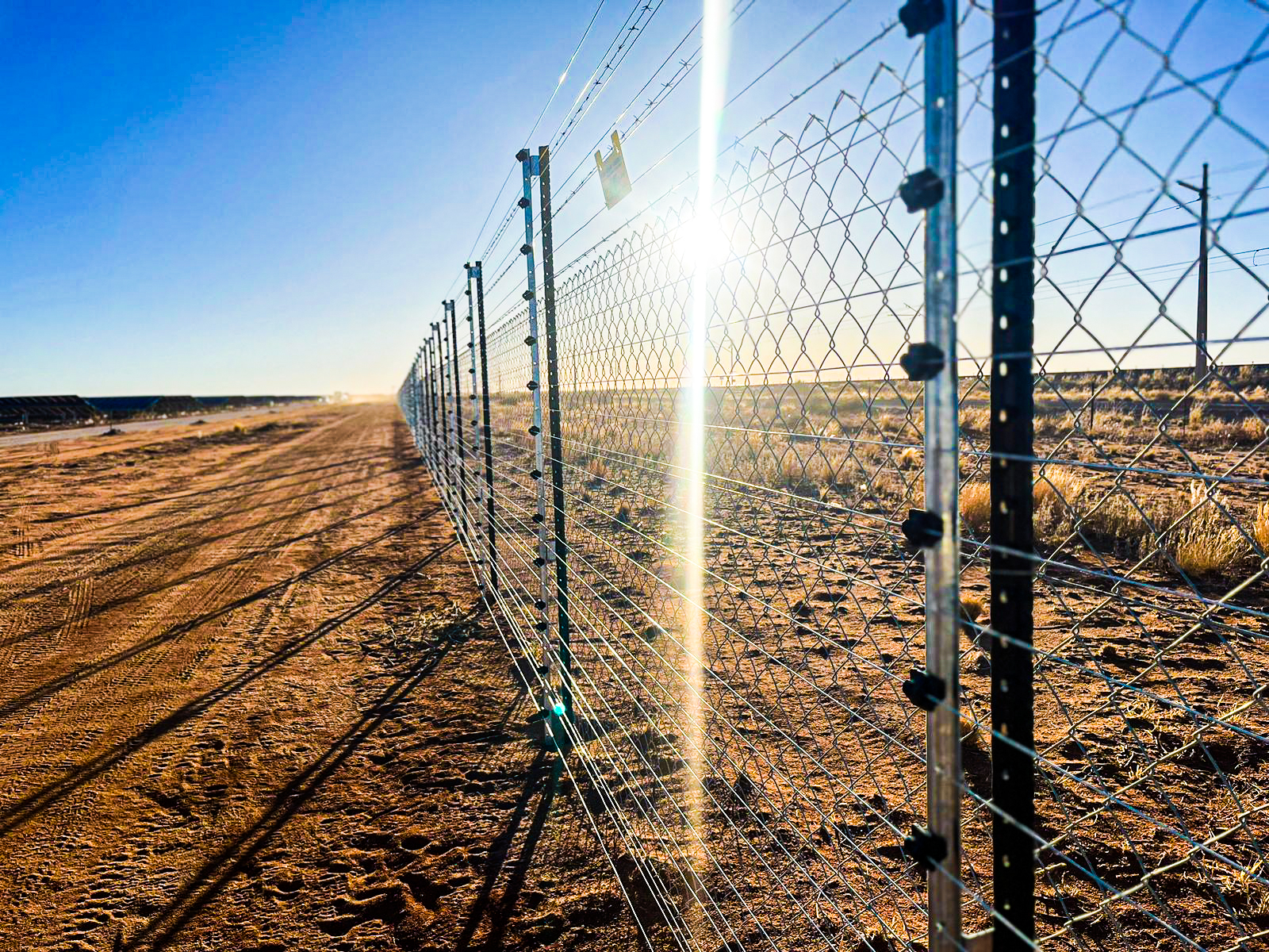 Electric perimeter fencing